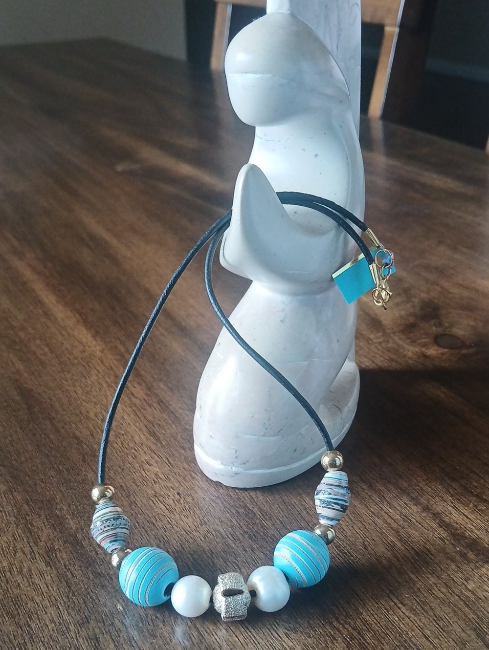 Culture Pearl And Handcarved Wood Bead Necklace - Picture 2 of 6